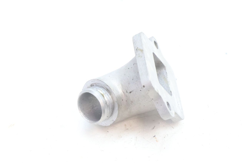 photo de PIPE ADMISSION PEUGEOT LUDIX BLASTER 50 (2006 - 2014) - Autre angle de vue