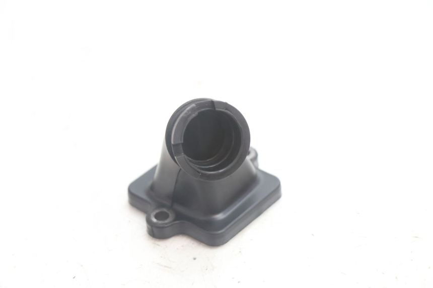 photo de PIPE ADMISSION PEUGEOT LUDIX ONE 50 (2004 - 2013) - Zoom état d’usage