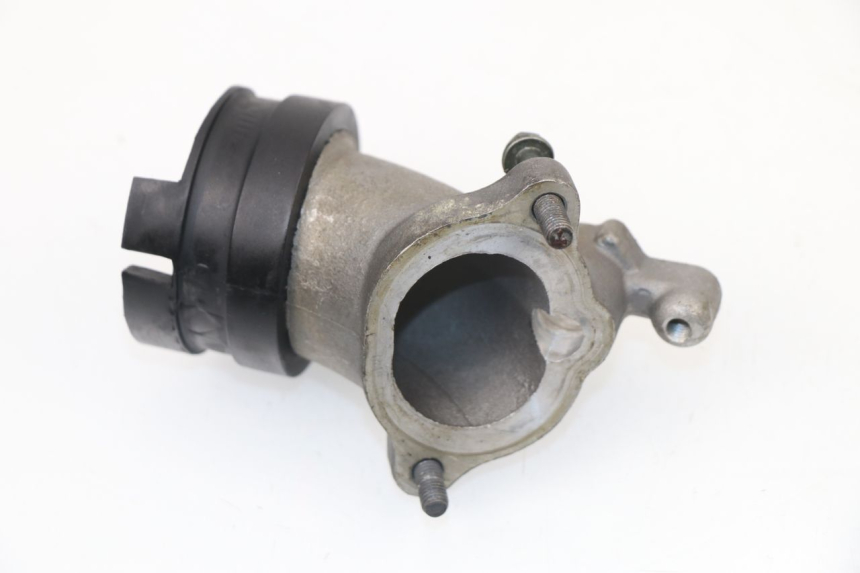 photo de PIPE ADMISSION PEUGEOT METROPOLIS 400 (2011 - 2016)
