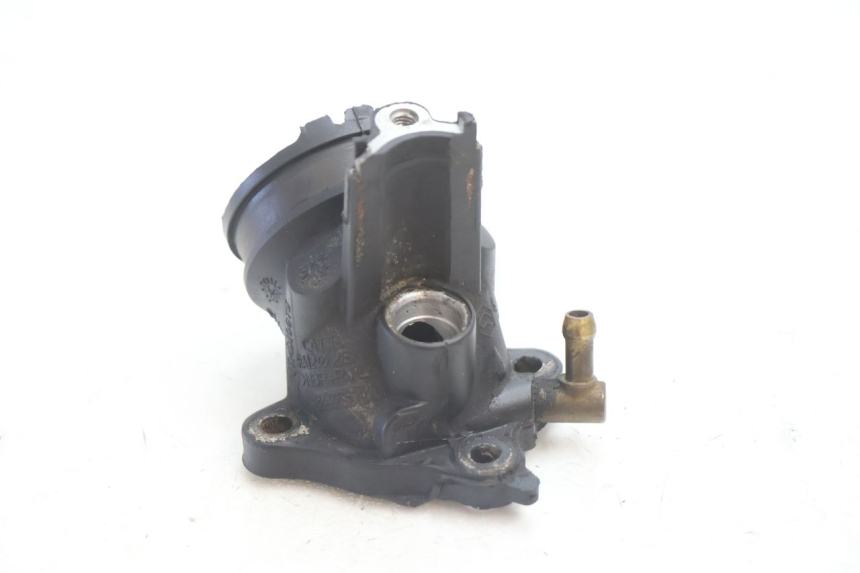 photo de PIPE ADMISSION PIAGGIO MP3 LT 300 (2010 - 2016) - Vue principale