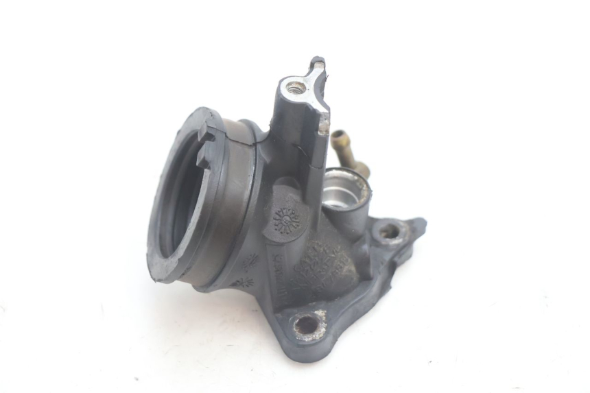 photo de PIPE ADMISSION PIAGGIO MP3 LT 300 (2010 - 2016) - Zoom état d’usage