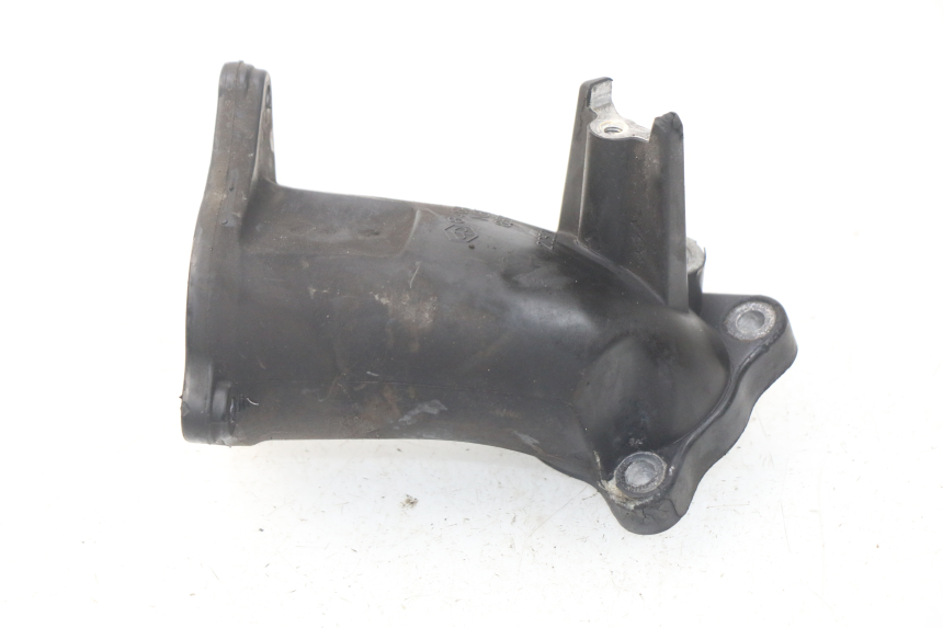 photo de PIPE ADMISSION PEUGEOT SATELIS 500 (2007 - 2013)