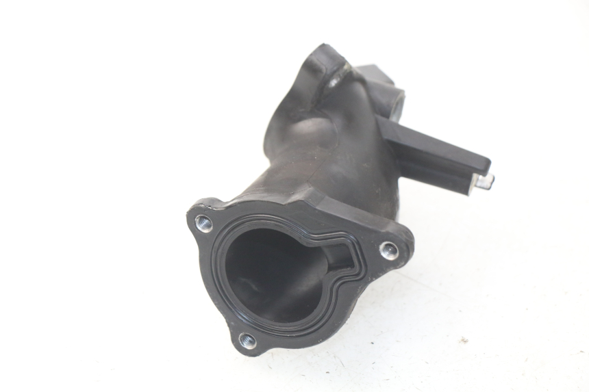 photo de PIPE ADMISSION PEUGEOT SATELIS 500 (2007 - 2013)
