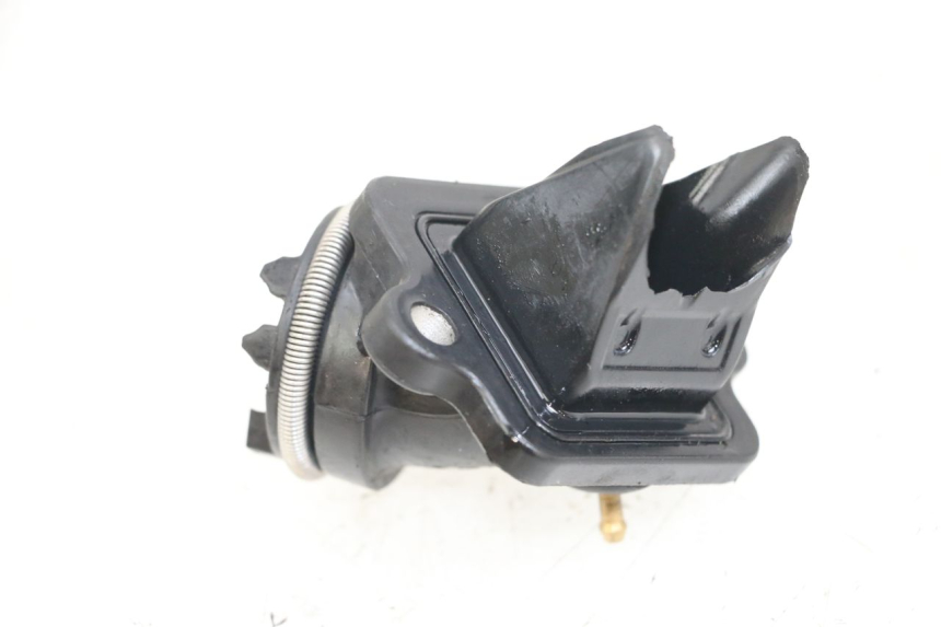 photo de PIPE ADMISSION PEUGEOT STREETZONE I 2T 50 (2018 - 2020)