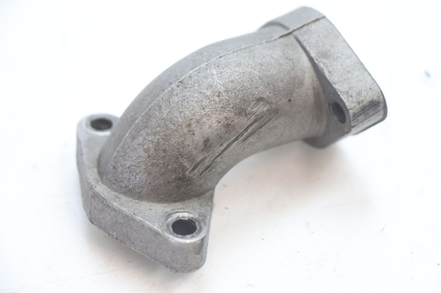 photo de PIPE ADMISSION APOLLO RFZ 140 - Autre angle de vue