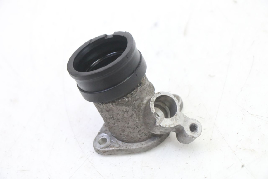 photo de PIPE ADMISSION PEUGEOT SATELIS 125 (2013 - 2018)