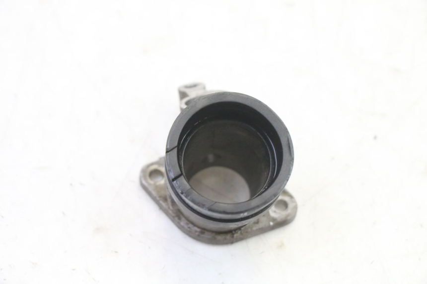 photo de PIPE ADMISSION PEUGEOT SATELIS 125 (2013 - 2018)