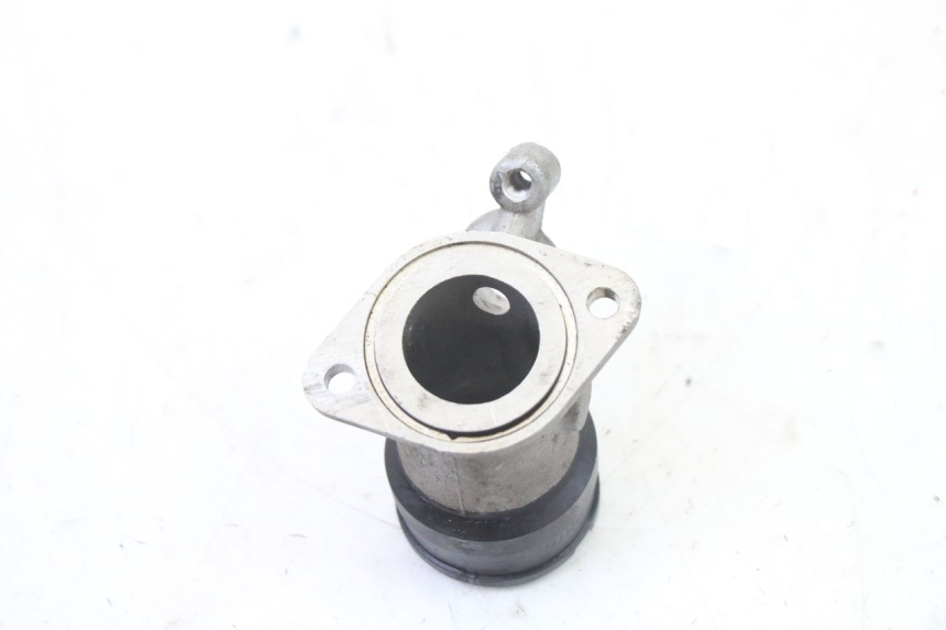 photo de PIPE ADMISSION PEUGEOT SATELIS 125 (2013 - 2018)