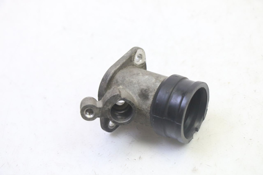 photo de PIPE ADMISSION PEUGEOT SATELIS 125 (2013 - 2018)