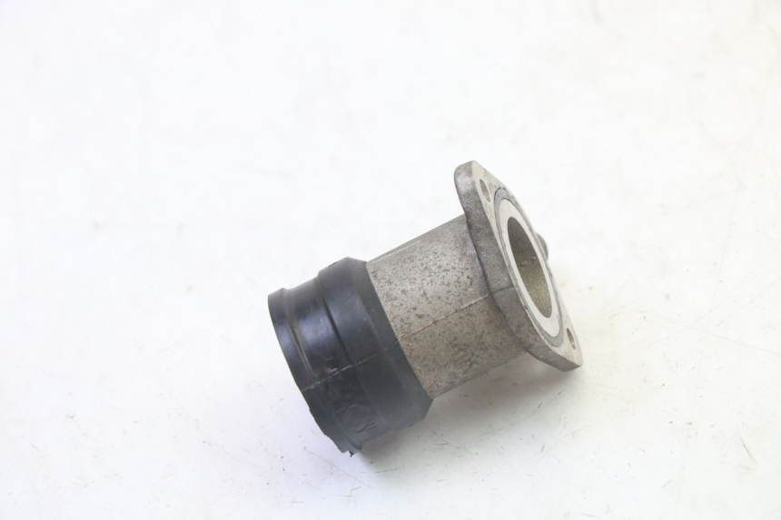 photo de PIPE ADMISSION PEUGEOT SATELIS 125 (2013 - 2018)