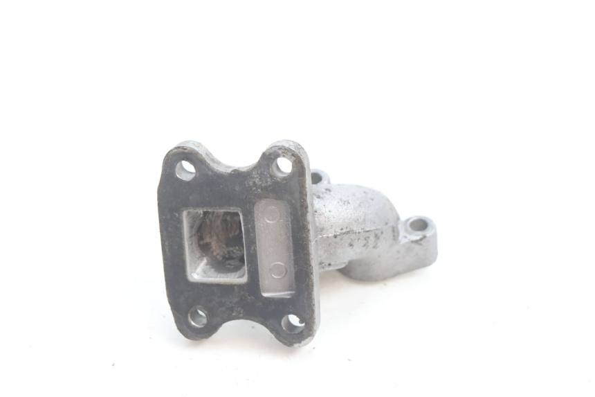 photo de PIPE D'ADMISSION PEUGEOT SPEEDFIGHT LC 50 (1996 - 2002) - Autre angle de vue