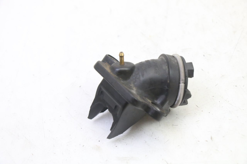 photo de PIPE ADMISSION PEUGEOT STREETZONE I 2T 50 (2018 - 2020)