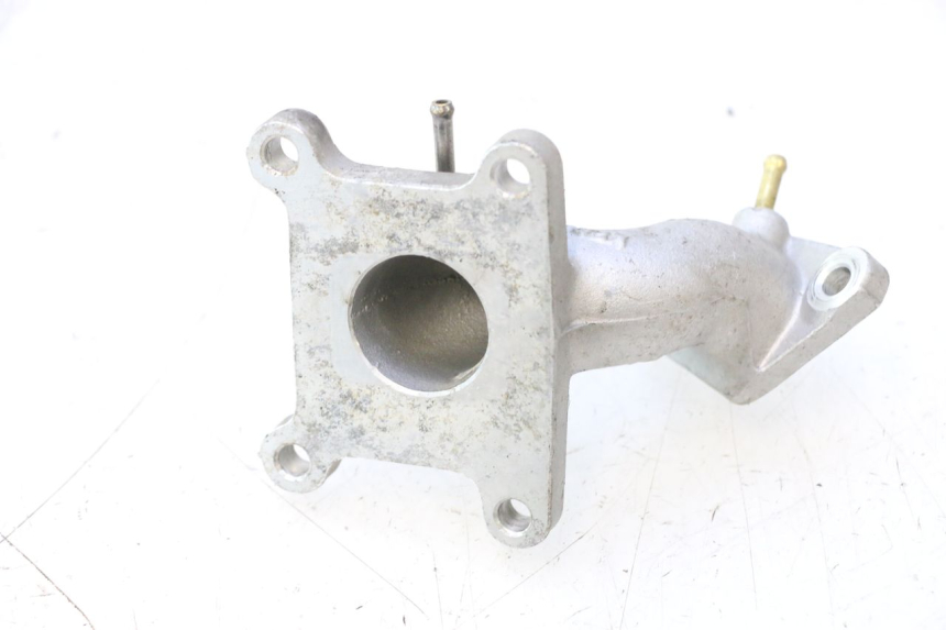 photo de PIPE ADMISSION KYMCO SUPER 8 2T 50 (2007 - 2013) - Zoom état d’usage