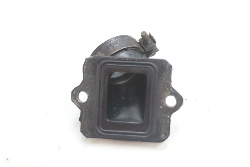 photo de PIPE ADMISSION PIAGGIO TYPHOON 50 (2000 - 2009) - Autre angle de vue