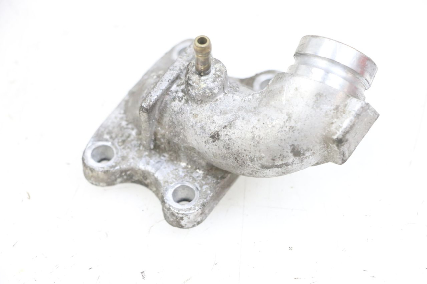 photo de PIPE ADMISSION PEUGEOT VIVACITY 100 (1999 - 2008) - Zoom état d’usage