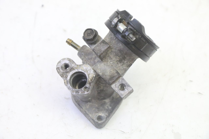 photo de PIPE D'ADMISSION YAMAHA XMAX X-MAX 125 (2006 - 2009)