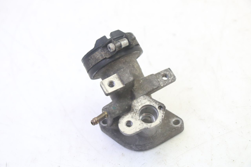 photo de PIPE ADMISSION YAMAHA X-MAX XMAX 125 (2010 - 2014)