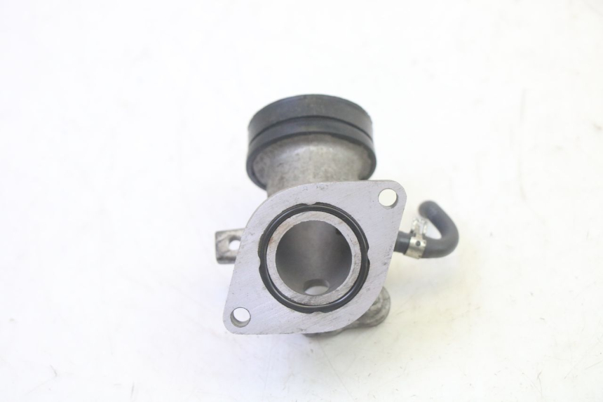 photo de PIPE ADMISSION YAMAHA X-MAX XMAX 125 (2010 - 2014)