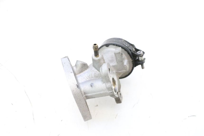 photo de PIPE ADMISSION YAMAHA X-MAX XMAX 125 (2010 - 2013) - Détail de la pièce