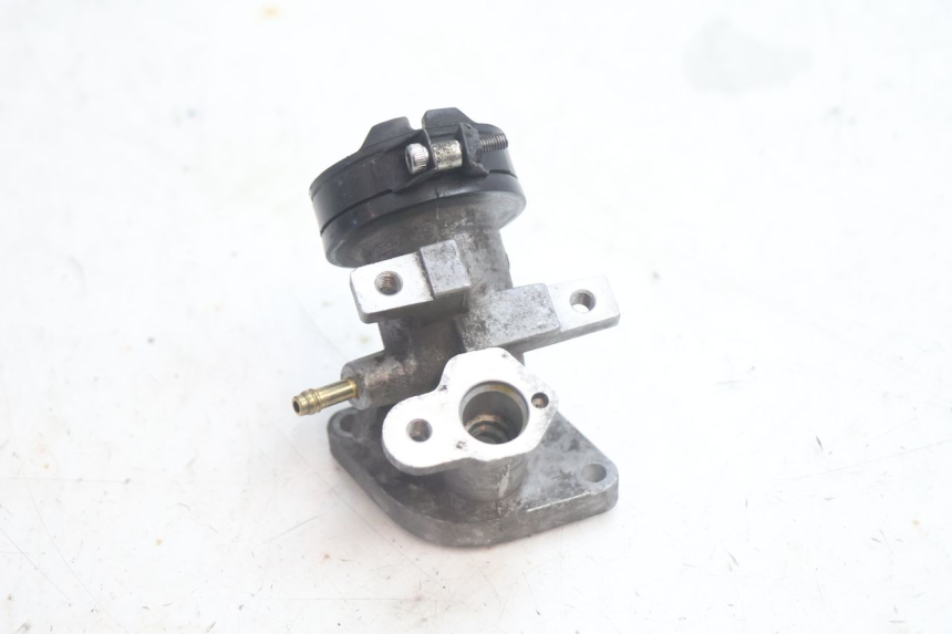 photo de PIPE D'ADMISSION YAMAHA XMAX X-MAX 125 (2006 - 2009) - Vue principale