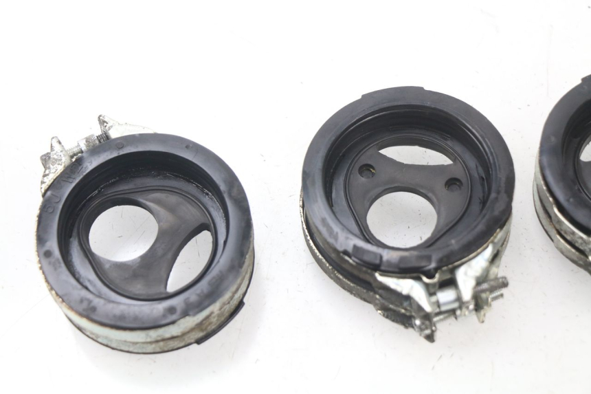 photo de PIPE D'ADMISSION YAMAHA FJR ABS 1300 (2006 - 2012)