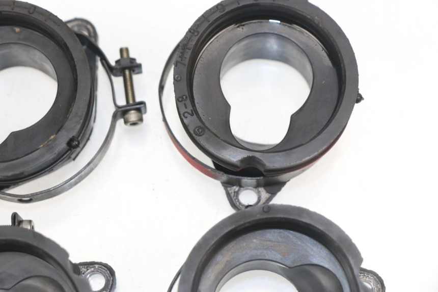 photo de PIPE D'ADMISSION KAWASAKI Z 750 (2007 - 2013)