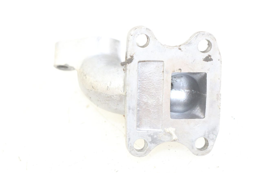 photo de PIPE D'ADMISSION PEUGEOT ZENITH 50 (1994 - 1999) - Zoom état d’usage