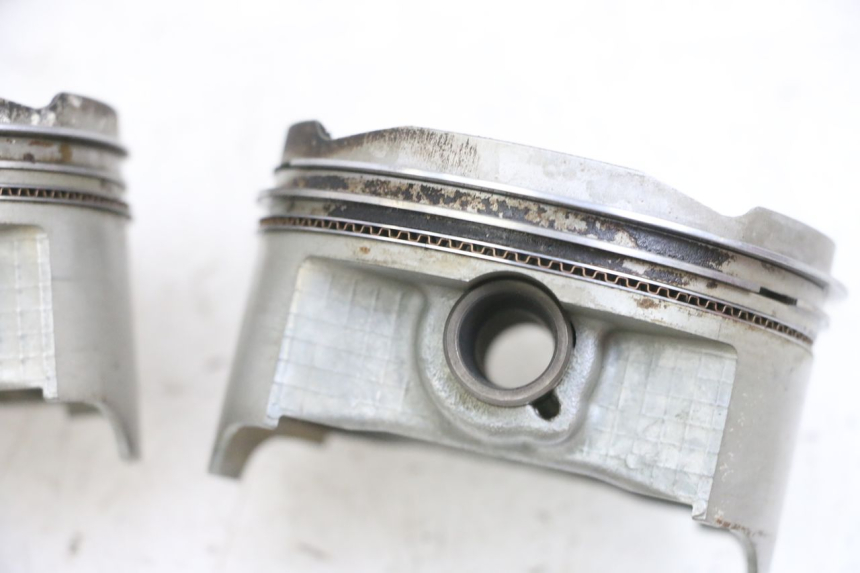 photo de PISTON SUZUKI BURGMAN EXECUTIVE ABS 650 (2006 - 2012) - Points de fixation