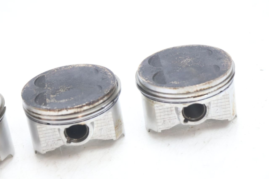 photo de PISTON SUZUKI GSF N BANDIT 1200 (2001 - 2005) - Autre angle de vue