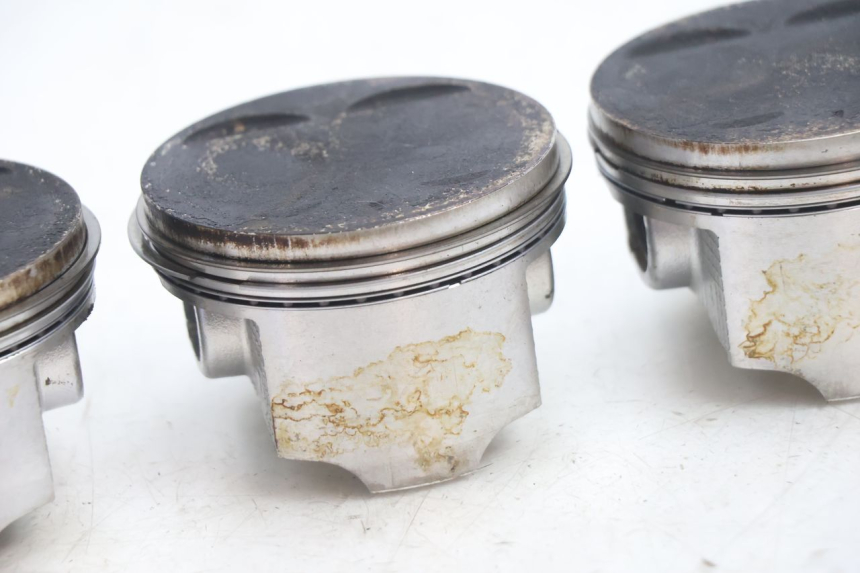photo de PISTON SUZUKI GSF N BANDIT 1200 (2001 - 2005) - État de surface