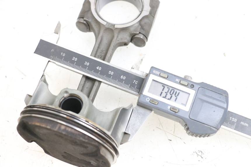 photo de PISTON HONDA CBR 929 RR FIREBLADE 900 (2000 - 2001)