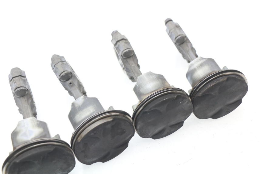 photo de PISTON HONDA CBR 929 RR FIREBLADE 900 (2000 - 2001)