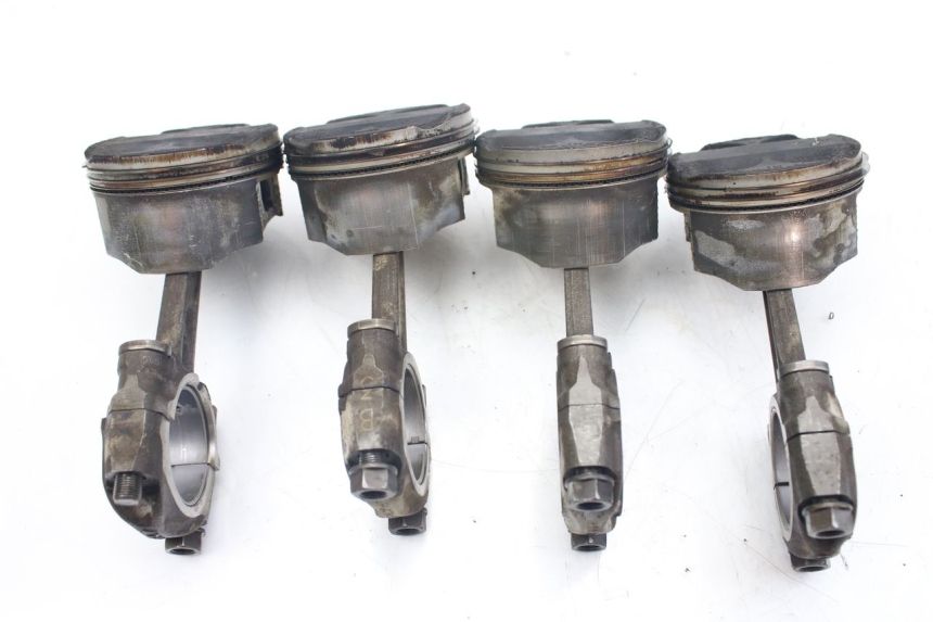 photo de PISTON HONDA VFR FI RC46 800 (1998 - 2001)