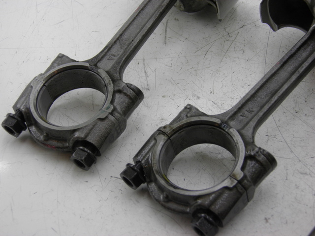 photo de PISTON YAMAHA FJR 1300 (2004 - 2005)