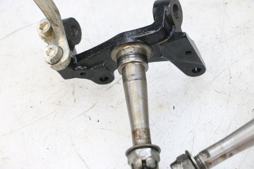 photo de PIVOT FUSEE YAMAHA YFM R RAPTOR 250 (2008 - 2014) - Zoom état d’usage