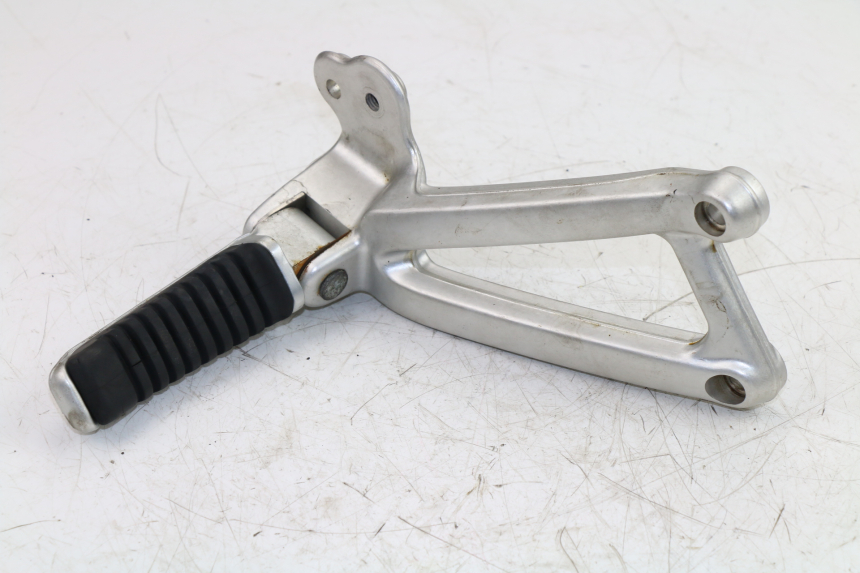photo de PLATINE CALE PIED ARRIERE DROIT DUCATI ST3 992 (2006 - 2008)