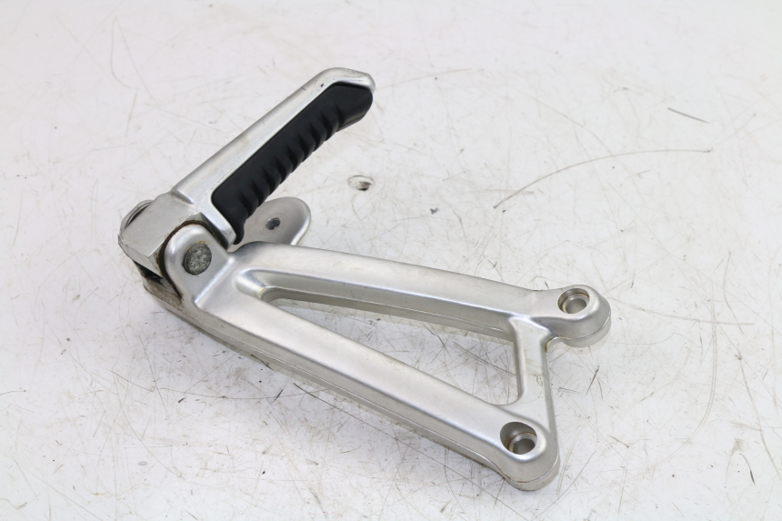 photo de PLATINE CALE PIED ARRIERE DROIT DUCATI ST3 992 (2006 - 2008)