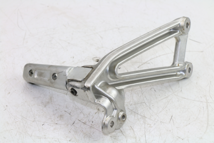 photo de PLATINE CALE PIED ARRIERE DROIT DUCATI ST3 992 (2006 - 2008)