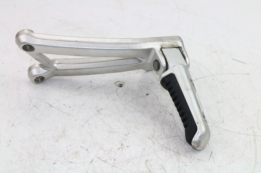 photo de PLATINE CALE PIED ARRIERE DROIT DUCATI ST3 992 (2006 - 2008)