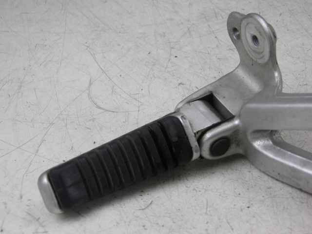 photo de PLATINE CALE PIED ARRIERE DROIT DUCATI ST3 ABS 992 (2006 - 2007)