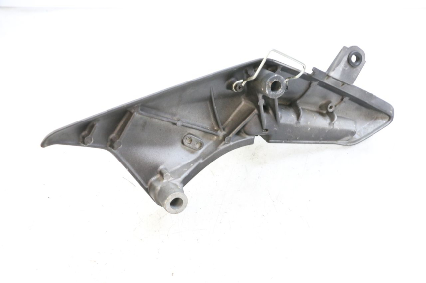 photo de PLATINE CALE PIED ARRIERE DROIT HONDA FJS SILVER WING SILVERWING 400 (2005 - 2008)