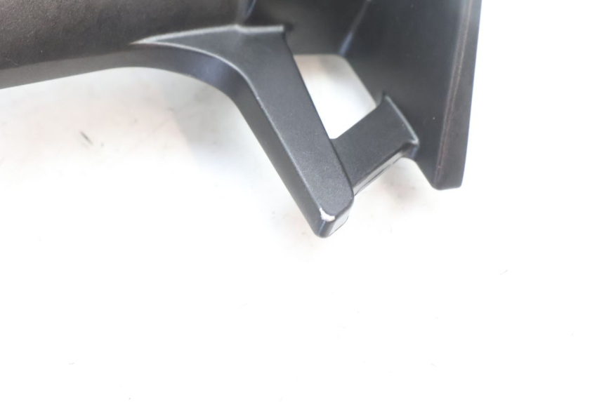photo de PLATINE CALE PIED ARRIERE DROIT YAMAHA FZ8 800 (2010 - 2016) - Points de fixation
