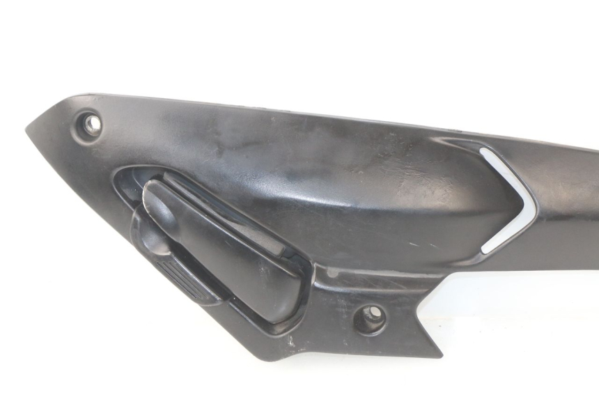 photo de PLATINE CALE PIED ARRIERE DROIT GILERA NEXUS 125 (2009 - 2013)