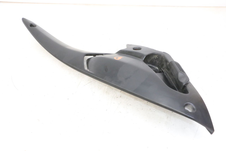 photo de PLATINE CALE PIED ARRIERE DROIT GILERA NEXUS 300 (2008 - 2013)