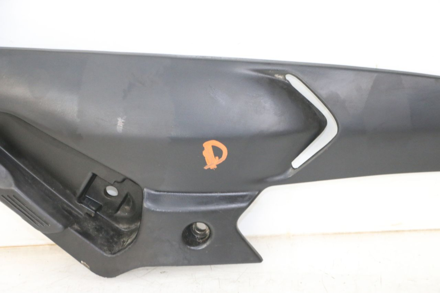 photo de PLATINE CALE PIED ARRIERE DROIT GILERA NEXUS 300 (2008 - 2013)