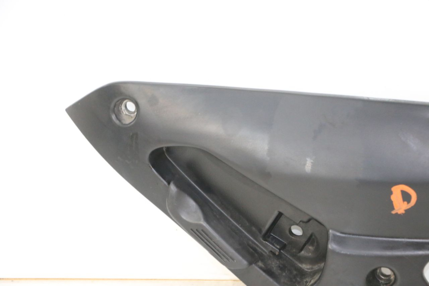 photo de PLATINE CALE PIED ARRIERE DROIT GILERA NEXUS 300 (2008 - 2013)