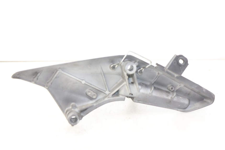 photo de PLATINE CALE PIED ARRIERE DROIT HONDA FJS SILVERWING SILVER WING 400 (2009 - 2016)