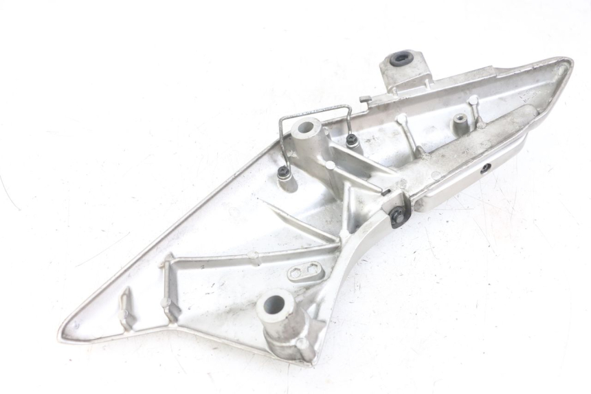 photo de PLATINE CALE PIED ARRIERE DROIT HONDA FJS SILVERWING SILVER WING 600 (2001 - 2010)