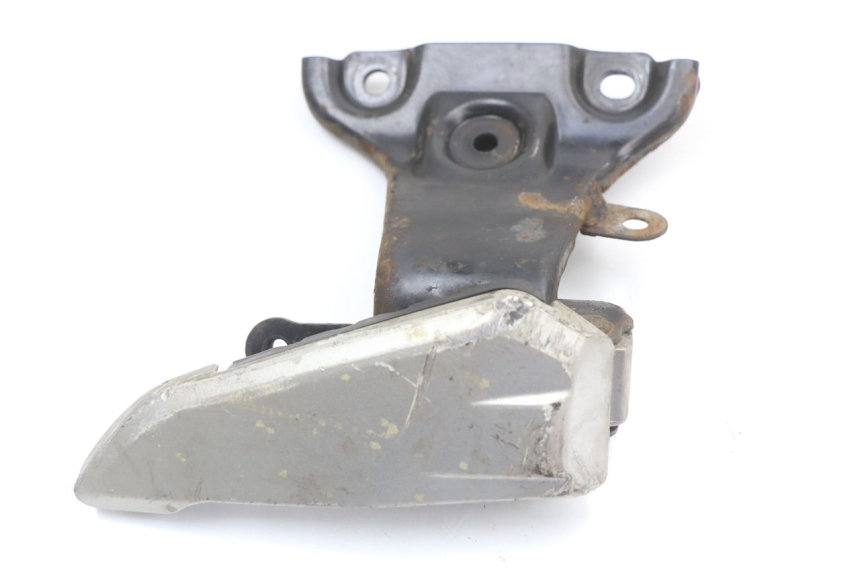 photo de PLATINE CALE PIED ARRIERE DROIT HONDA SH ABS 125 (2012 - 2017)