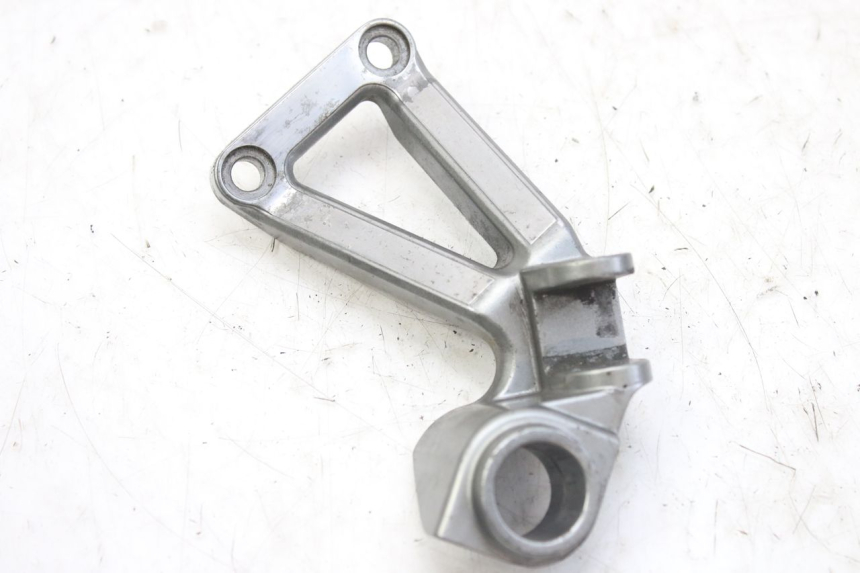 photo de PLATINE CALE PIED ARRIERE DROIT KAWASAKI ZX-6R ZX6R 600 (1995 - 1997)